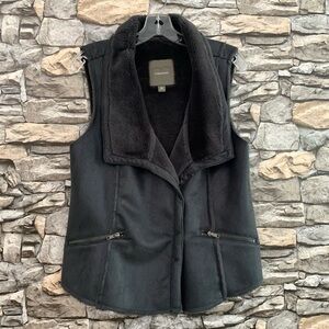 #40 Maurices Moto Gray Vest Micro Suede Fleece Trendy Sleeveless Vest Jacket